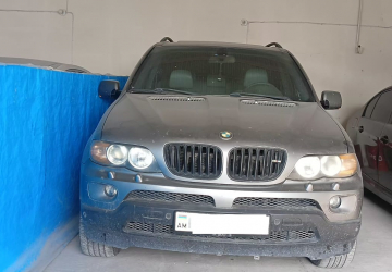 Ավտոմեքենա՝ BMW X5 4.4 I Թողարկման տարեթիվը՝ 2004թ. Պետհամարանիշը՝ 82 RN 888