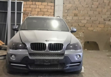 Ավտոմեքենա՝ BMW X5 4.8 I Թողարկման տարեթիվը՝ 2008թ. Նույն. համարը`5UXFE835X8L165600 Վկայագիր՝ YB585916 Պետհամարանիշը՝ 72 XX 707
