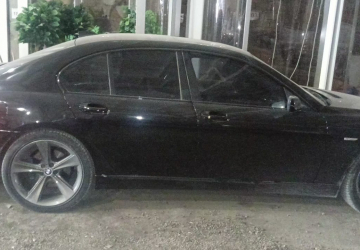 Ավտոմեքենա՝ BMW 750 I Թողարկման տարեթիվը՝ 2008թ. Նույն. համարը`WBAHL83588DT12892 Վկայագիր՝ PB487163 Պետհամարանիշը՝ 36 NC 632