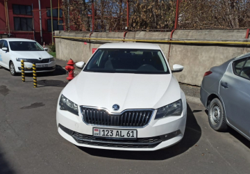 Ավտոմեքենա՝ SKODA SUPERB B 1.4 T, նույն. համարը՝ TMBAB6NP6J7520302, տարեթիվը՝ 2017, հաշվ. համարը՝ 123 AL 61