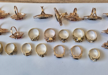 Ոսկերչական իրեր ըստ կից ցուցակի`23 լոտ (գտնվելու վայրը՝ Արմավիրի մարզ, ք. Էջմիածին, Բաղրամյան 4/2)