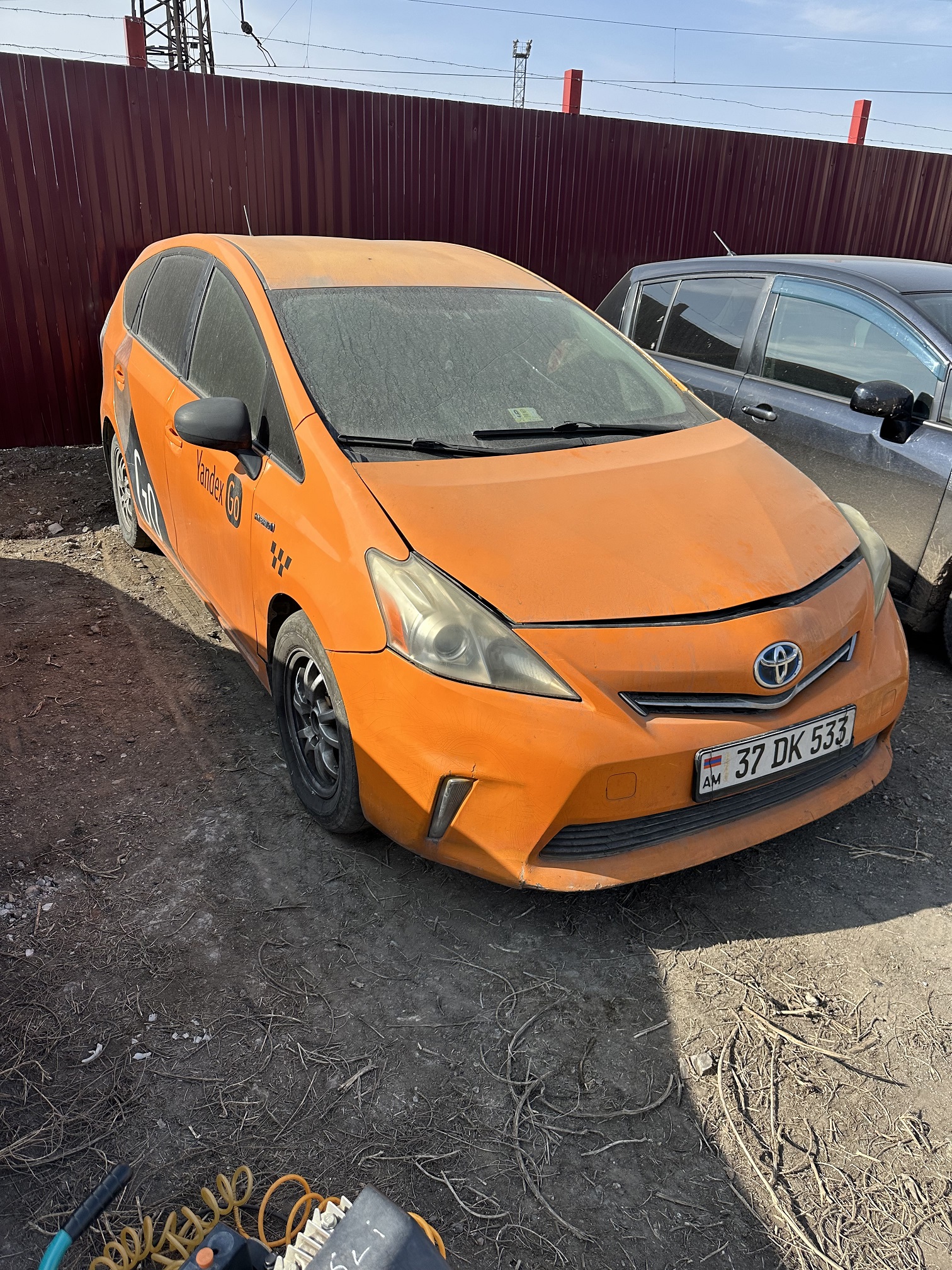 Ավտոմեքենա՝ TOYOTA PRIUS Թողարկման տարեթիվը՝ 2012թ. Նույն. համարը`JTDZN3EU3C3150984 Հաշվառման համարանիշը՝ 37 DK 533