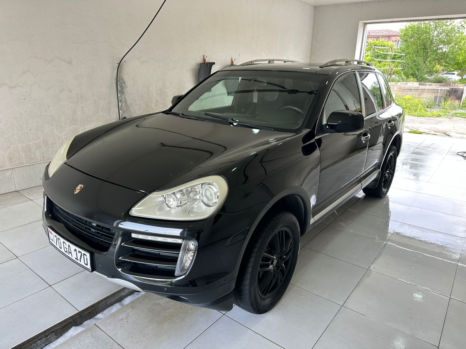 Ավտոմեքենա՝ PORSCHE CAYENNE Թողարկման տարեթիվը՝ 2007թ. Նույն. համարը`WP1AA29P38LA19423 Հաշվառման համարանիշը՝ 70 GA 170