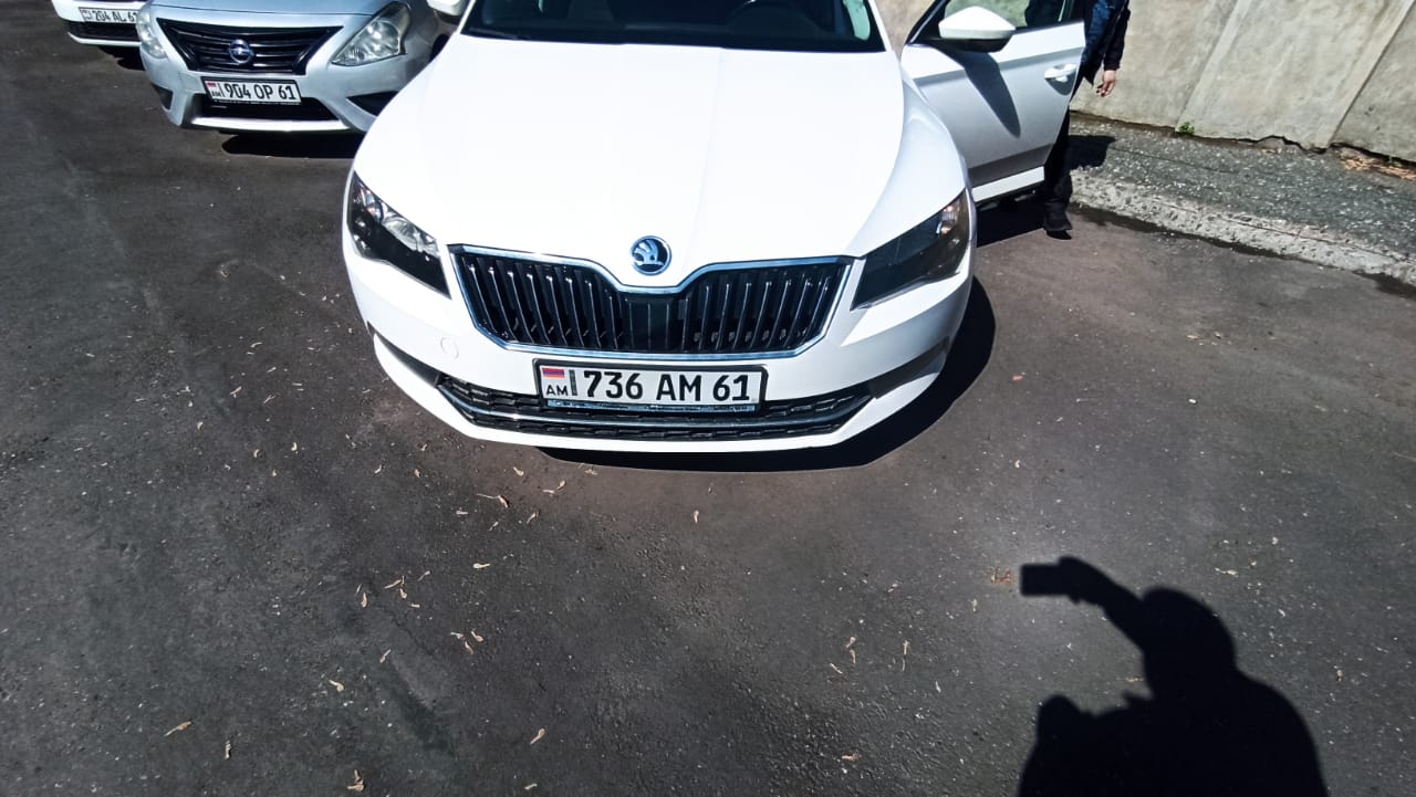Ավտոմեքենա՝ SKODA SUPERB 1.4, նույն. համարը՝ TMBAB6NP5J7562556, տարեթիվը՝ 2018, հաշվ. համարը՝ 736 AM 61