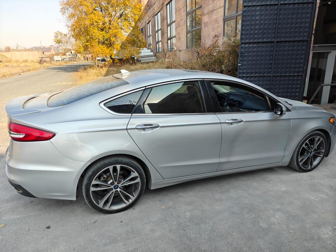 Ավտոմեքենա՝ Ford Fusion Titanium 2.0T Թողարկման տարեթիվը՝ 2018թ. Նույն. համարը`3FA6P0D93KR116591 Վկայագիր՝ AB202812 Պետհամարանիշը՝ 37 HW 997