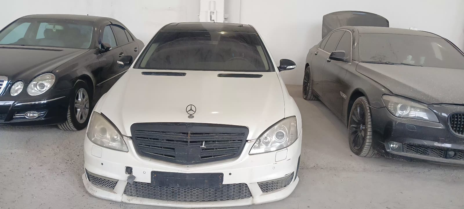 Ավտոմեքենա՝ Mercedes-Benz S550 Թողարկման տարեթիվը՝ 2007թ. Նույն. համարը`WDDNG71X48A179841 Վկայագիր՝ XB422944 Պետհամարանիշը՝ 01 HR 001  