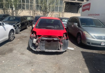 Ավտոմեքենա՝ TOYOTA VITZ 1.0 Թողարկման տարեթիվը՝ 2007թ. Նույն. համարը` KSP90-2043673 Պետհամարանիշը՝ 35 XZ 896